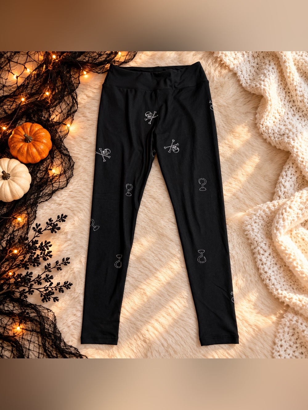 New LuLaRoe Disney Pirates Caribbean Leggings Black One Size
